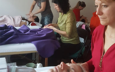 Srečanje terapevtov: praktična vaja in predavanje dr. Barbare Hrovatin